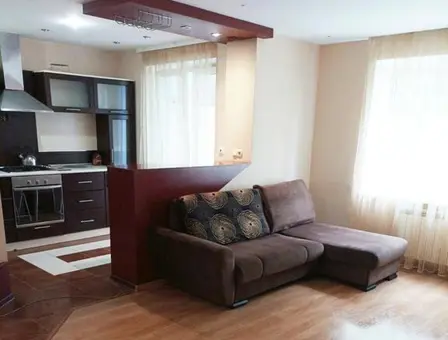 Трехкомнатная квартира на сутки в Витебск, ул. Чкалова 32/4