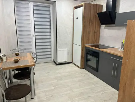 Двухкомнатная квартира на сутки в Витебск, ул. Герцена 8