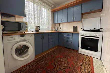 Two-bedroom apartment for daily rent in Soligorsk, Kozlov St. 5