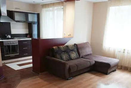 Трехкомнатная квартира на сутки в Витебск, ул. Чкалова 32/4